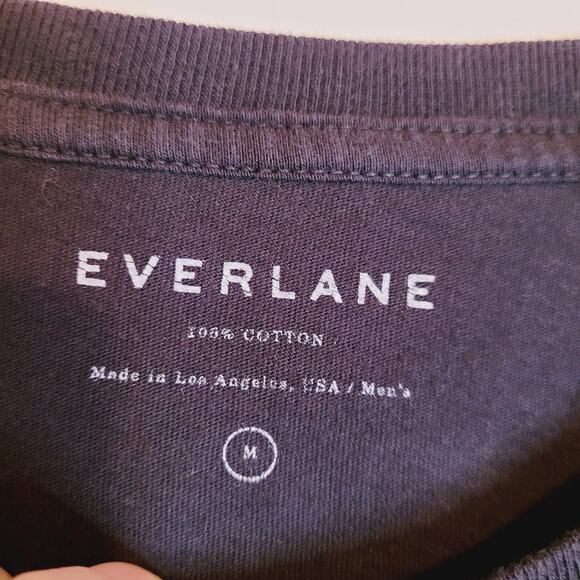 Everlane 100% New York black short sleeved t-shirt size medium - Picture 3 of 6